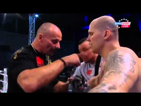 Fights in diversen TV Sendern, Foto 12 von 19